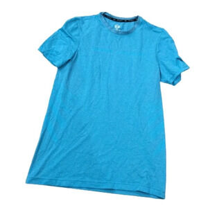 Under armor T-shirt, heatgear, celliant, rush, size medium light blue